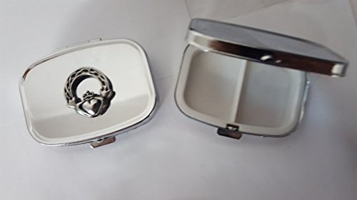 Claddagh R133 - Pastillero de metal rectangular de plata de viaje