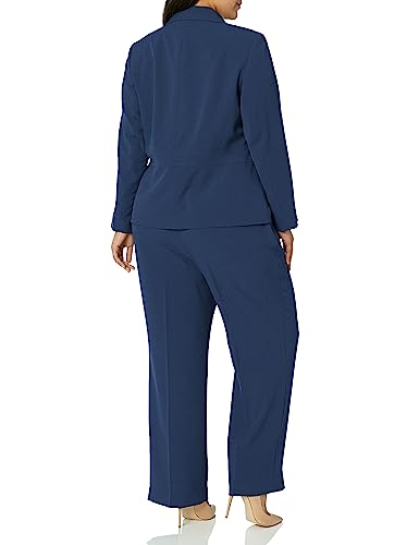 Women's Petite Jacket/Pant Suit2