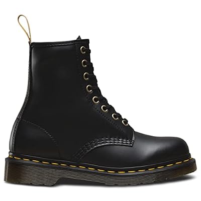 Dr. Martens Unisex-Adult 1460 Pascal 8 Eye Boot Fashion