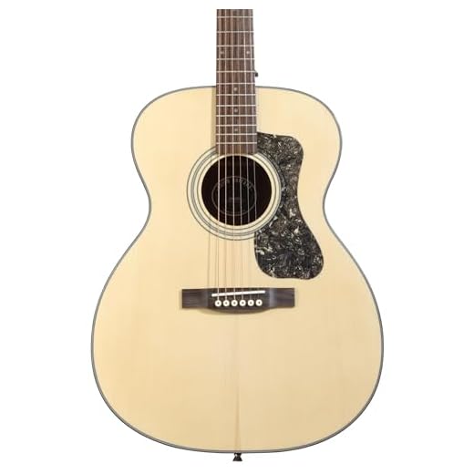 Guild OM-340 Orchestra Acosutic Guitar Natural