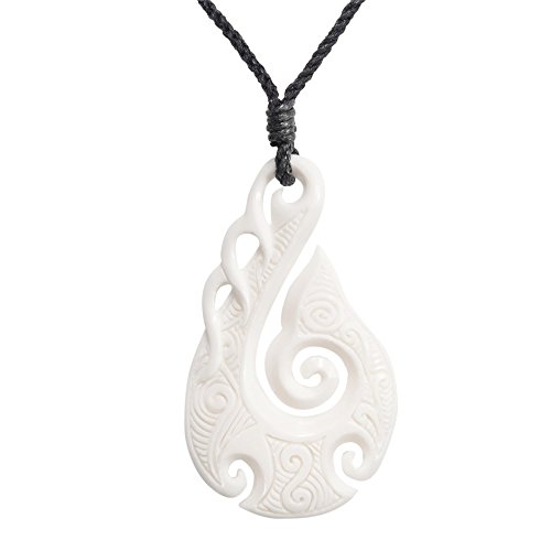 Collier hawaïen en cordon et hameçon en os pour vos tenues d'été et de plage