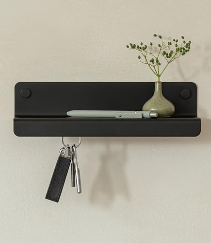 Kazai. Portachiavi da parete 'Holmsen' | Design minimalista porta chiavi da muro per casa ispirato Berlino | Appendi chiavi con mensola metallo | Appendichiavi ingresso, arredo da corridoio | Nero