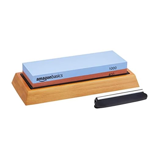 Amazon Basics Cote per affilare coltelli, double-face, grana 400/1000, con base antiscivolo in bambù, blu e rosso, 18 x 6,1 x 2,8 cm