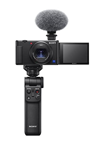Ficha técnica Sony ZV-1F Cámara Digital para Vlogs y Accesorios La Sony ZV-1F es una cámara digital diseñada para vloggers, que destaca por su facilidad de uso y calidad de imagen. Incluye el micrófono direccional Sony ECM-G1, ideal para capturar audio nítido, incluso en entornos ruidosos. También se complementa con el estabilizador Sony GP-VPT2BT, que garantiza tomas estables y suaves. Este conjunto es perfecto para quienes buscan crear contenido profesional de manera sencilla. - Fernando Cortés