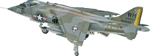 ハセガワ Hasegawa 1:72 Scale AV-8A Harrier Model Kit