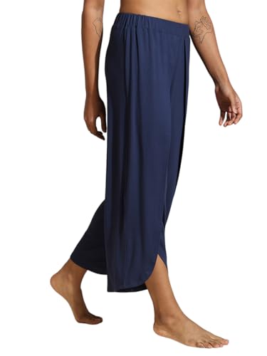 Image of Silvertraq Women's Padded Moto Crop Tee