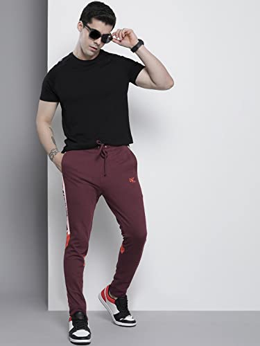 Image of The Indian Garage Co Men Slim Fit Placement Print Mid-Rise Knitted Joggers