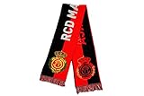 Nuestro alcance: hay equipos de RCD Mallorca en todas las categorías de fútbol juvenil, así como un equipo de fútbol que compite en LaLiga Genuine. Además, el club trabaja duro para tener una selección de fútbol de mujer. La Real Mallorca Foundation existe para poder beneficiarse, a través del fútbol, todos los grupos desfavorecidos de este deporte. La integración y la inclusión son las herramientas para lograr este objetivo.