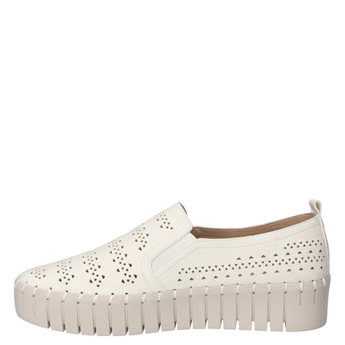 Easy Street Women's Peppy Sneaker4