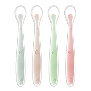 Tomedeks Babylöffel aus Silikon weich gebogen Baby Fütterlöffel Breilöffel Weich-Ab 1 Monate-Baby Löffel Set Bunt (4 Stück)