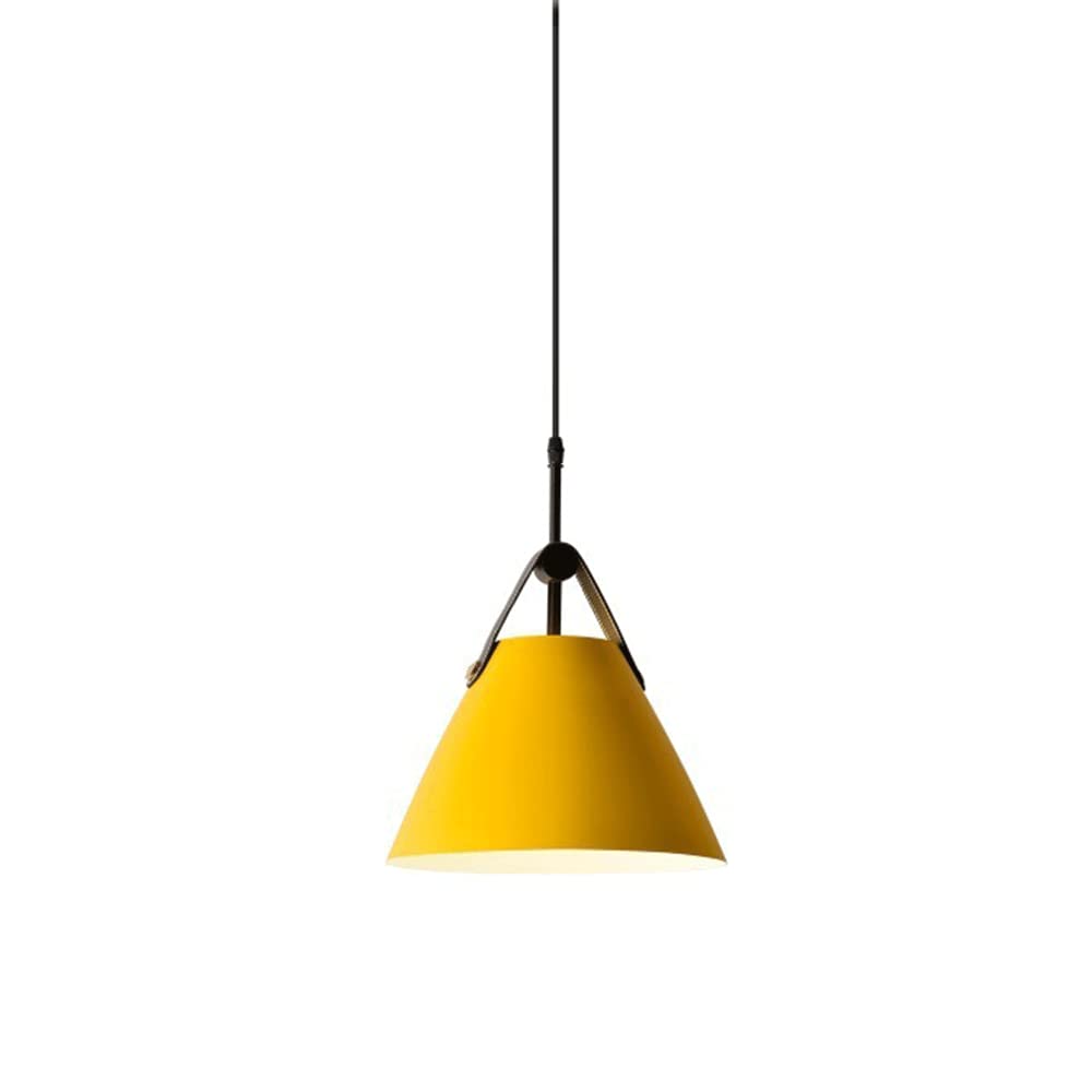 Lampe suspendue moderne pour éclairer un salon sombre avec élégance