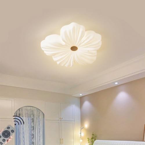 Plafonniers LED modernes fleurs crème pour illuminer un salon chaleureux