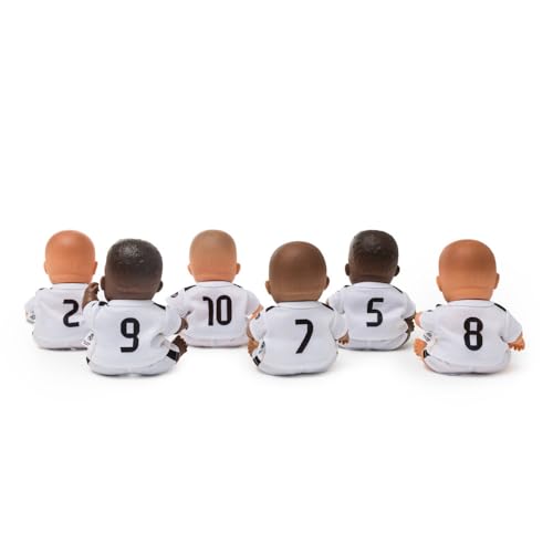 Muñeca articulada Real Madrid con vestido oficial 21 cm miniatura 7