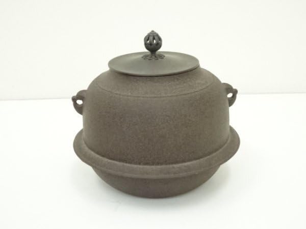 南部鉄器　御釜師　鈴木盛久作　南部砂鐵鈴　重さ約371g　共箱　C　R8227 南部鉄器 御釜師 鈴木盛久作 南部砂鐵鈴 重さ約371g 共