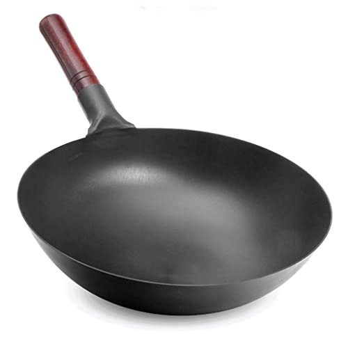 Wok tradicional de hierro con mango de madera