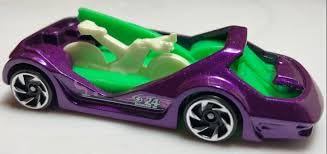 Image of hw Die-Cast 1:64 for Ages 3 and up (Deora III | HW EV | Purple)