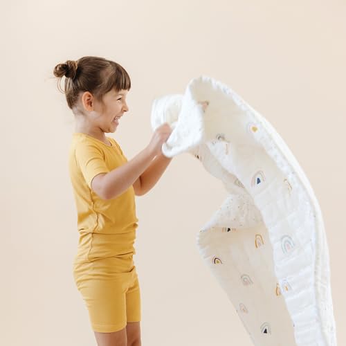 Image of MakeMake Organics Organic Twin Comforter GOTS Certified Organic Kids Blanket Cotton Infill Tufted - Reversible Ultra Soft Breathable Boys Girls (68 inchx88 inch, Dotty + Rainbow)