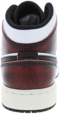 Nike Kids Air Jordan 1 Retro High OG GS Basketball Shoe Review | Image 3