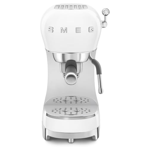 Smeg, Macchina da Caffè Espresso Manuale ECF02WHEU, Made in Italy, Cappuccino System, Thermoblock, Tazze Grandi e Funzione Caffè Doppio, Made in Italy, Dimensioni Compatte, 1350W, Bianco