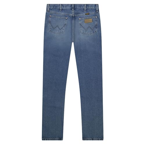 Image of Wrangler Men's Rugged Wear Classic Fit Jean