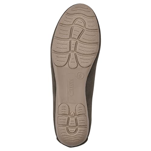 Image of CLIFFS BY WHITE MOUNTAIN Women's Gracefully Tailored Loafer Flat
