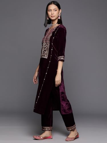 Image of Varanga Women's Velvet Solid Regular Suit Set