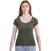 No Boundaries Junior's Scoop Neck Short Sleeve T-Shirt