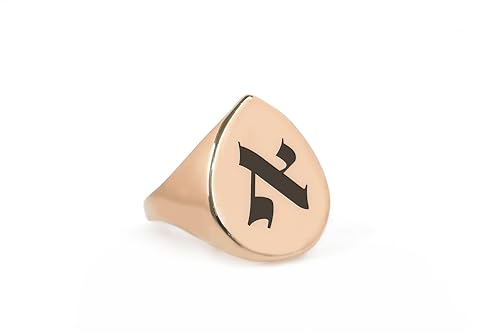 Bague chevalière hébraïque en or rose avec design audacieux en goutte d'eau