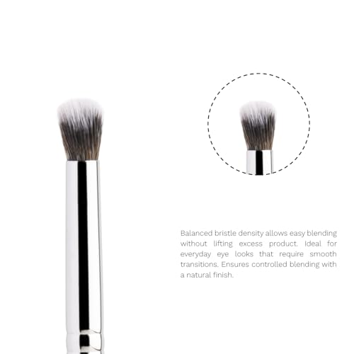 Image of PAC Eyeshadow Blending Brush 203