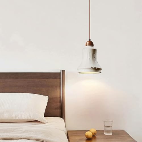 Lámpara colgante de madera marrón y cemento para crear un ambiente acogedor en tu sala de estar 7