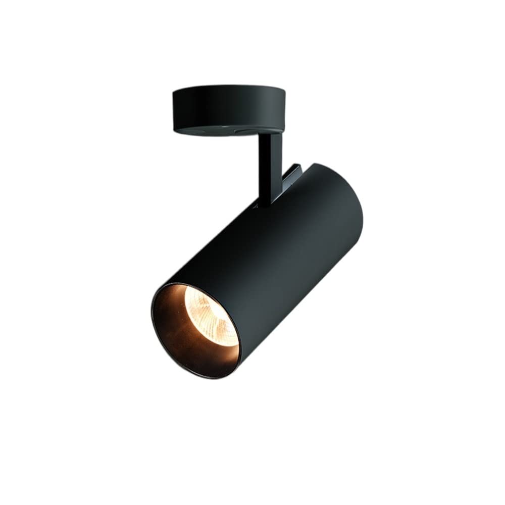 Plafonnier de style nordique pour illuminer un couloir moderne