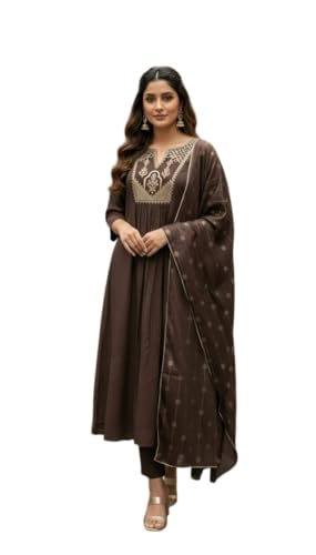 Costume évasé broderie dorée AAYLA pour silhouette élancée et sans effort
