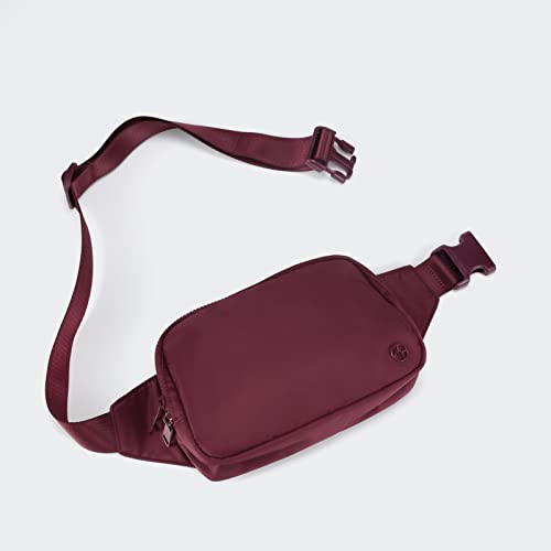 Image of Pander Belt Bag Large 2L, Nylon Fanny Pack Purse for Women and Men with Adjustable Strap