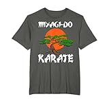 abbigliamento karate roma Miyagi-Do Karate tee Regali per gli amanti del karate. Sei mamma di karate? Ami tuo figlio? Cerchi un regalo di compleanno perfetto per il karate per tuo figlio, figlia? Questa camicia da karate per ragazzi, ragazze è un regalo perfetto per compleanno, Natale, Halloween e occasioni speciali.