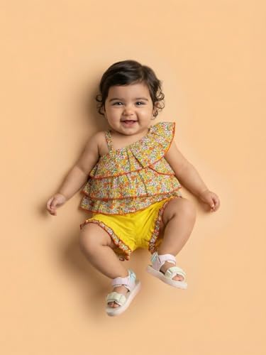 Image of Nautinati Girls top and shorts set(NNIGCS00266-9-12M Yellow 9-12M)