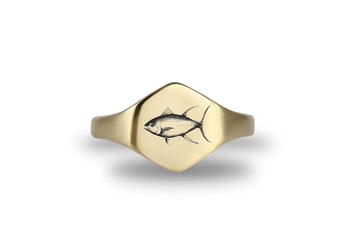 Bague chevalière thonière en or gravée avec design hexagonal unique