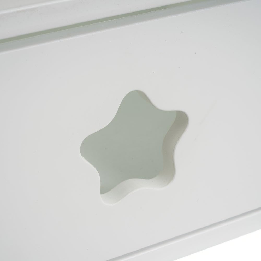 LOLAhome - Mesita de Noche Infantil con Estrella Tallada en Madera de Pino Blanca de 40x30x50 cm. Incluye cajón con guías metálicas para organizar Objetos y Dar un Toque Dulce al Dormitorio.