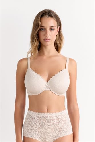 Woman's Francesca Lace Balconette Bra2