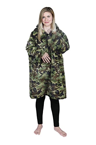 Fashion by Mirabeau Oversized Blanket Pullover (Camo)