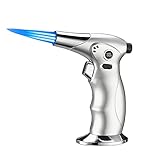 【Recargable y resistente al viento】Este encendedor de butano se puede recargar después de agotarse. Asegúrese de que la bombona de butano tenga la punta de recarga universal larga. Nuestro encendedor de butano puede rociar una poderosa llama de antorcha, que puede resistir fácilmente el viento exterior. Incluso en un ambiente ventoso, también puede encenderse fácil y rápidamente. NOTA: rellene con gas en el primer uso porque el encendedor está vacío debido a las normas de envío.