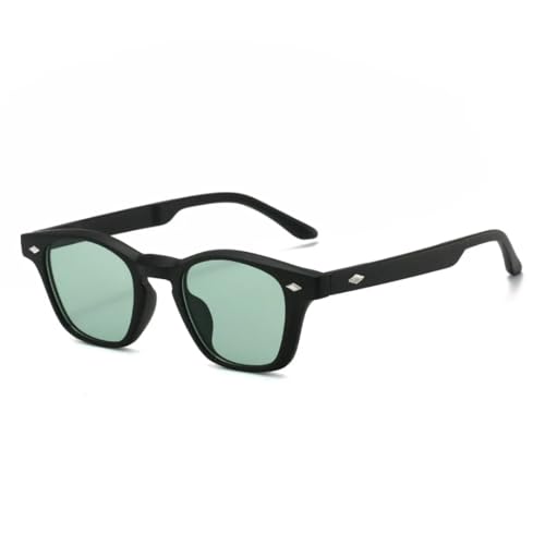 Verres transparents bleu océan sur ces lunettes de soleil rondes rétro