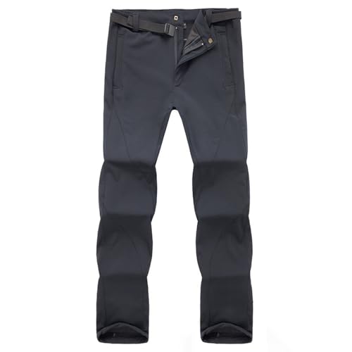 Pantalones de senderismo para olvidarte de la lluvia en tus rutas por la montaña