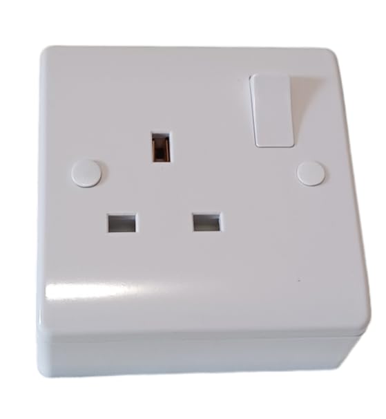 SINGLE SOCKET AND 25mm PATTRESS BACK BOX, 1 GANG CURVED EDGE, WHITE, STYLISH AND ROBUST, DOUBLE POLE (1) - Image 2