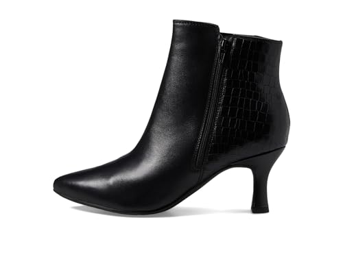 Clarks Women's Kataleyna Glow Ankle Boot4