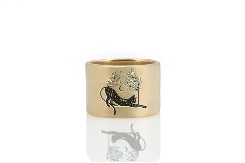 Bague chat or et gothique, le bijou mystique idéal pour vos soirées