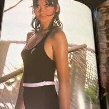 Amazon.co.jp: 23-7-29 中山美穂 写真集 もう一度お騒がせ 一生懸命