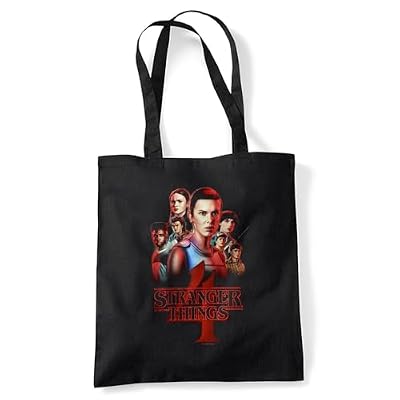 Stranger Things Season Four Poster Bolsa de viaje reutilizable para comestibles, Negra | Ya disponible en tu tienda friki favorita! En mundofriki.es! Stranger Things Season Four Poster Bolsa de viaje reutilizable para comestibles, Negra | Ya disponible en tu tienda friki favorita! En mundofriki.es!