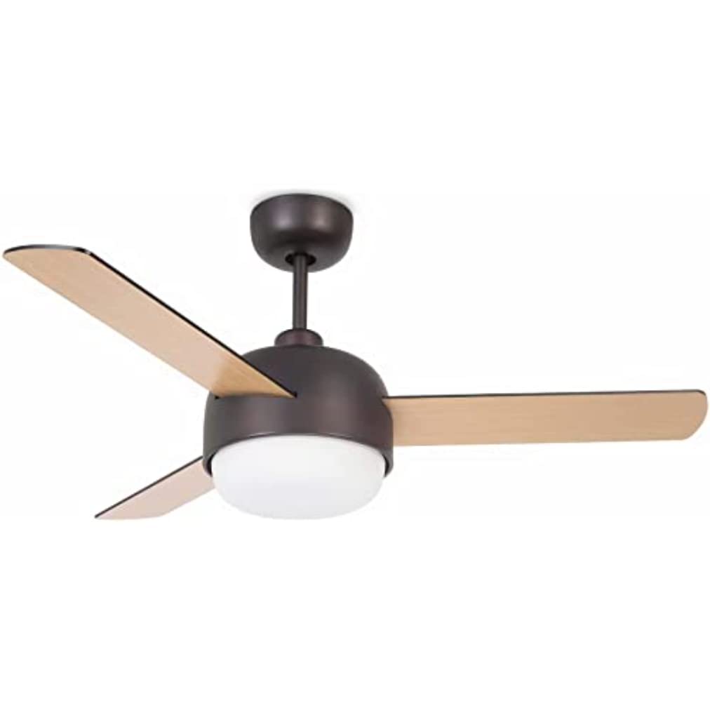 Ventilateur de plafond bois Klar pour rafraîchir le salon