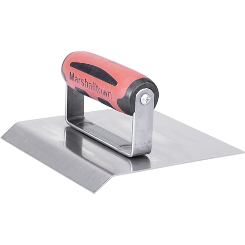 Réalisez vos allées de jardin en béton avec le fer à border Marshalltown Durasoft 15,2 cm - 3