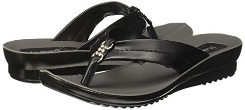 Image of Walkaroo Women's W172 Fashion Sandals